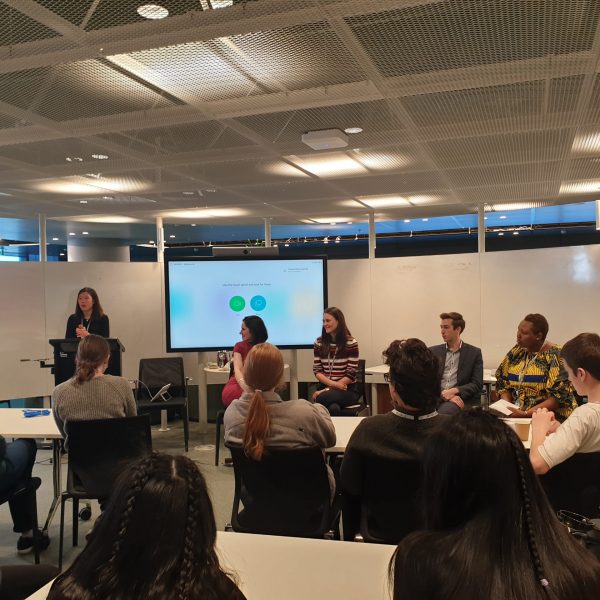 ANZ volunteers panel discussion sharing career insights with students from the The Smith Family’s Work Inspiration program.